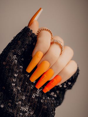 Coffin-shaped Nails in Pumpkin Orange for Halloween